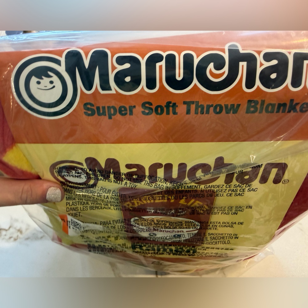 Maruchan Ramen Life Super Soft Fleece Throw Blanket 50x60 | 🍜| NWT - Picture 2 of 4